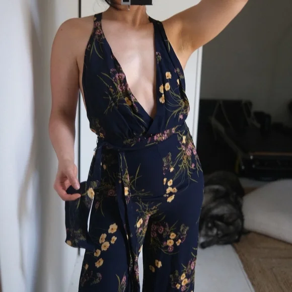 Reformation jumpsuit - Picture 2 of 6